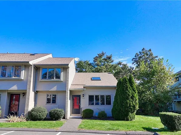 827 Oronoke Road #7-8, Waterbury, CT 06708