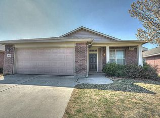8612 Prairie Wind Trl, Fort Worth, TX 76134
