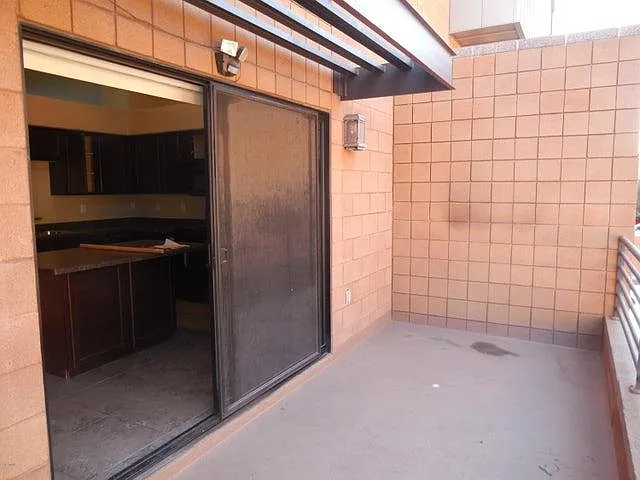 330 S Farmer Ave #103 — Photo 13