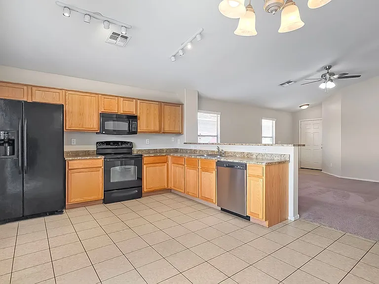 23827 W Yavapai St — Photo 6