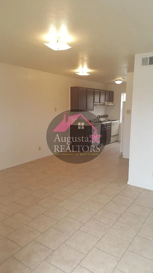 Mirabella Village | Downstairs 2 Bedroom, 1 Bath | Approx. 650 Sq. Ft. — Photo 2