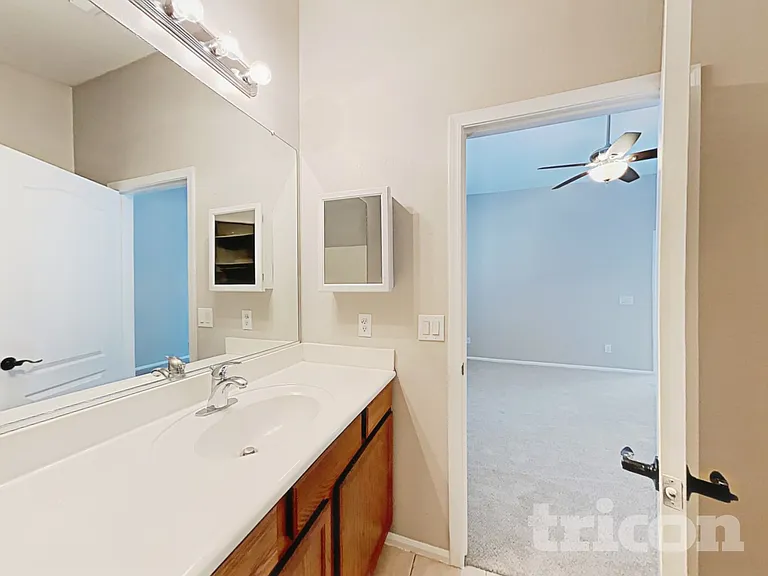 39964 W Sanders Way — Photo 7