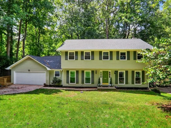 1900 Six Branches Dr, Roswell, GA 30076