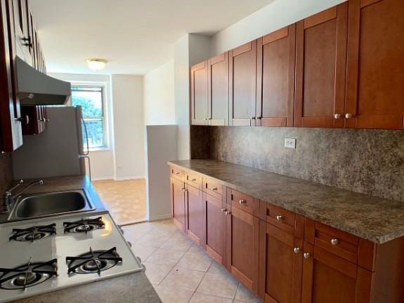 4th image of 2601 Henry Hudson Pkwy W APT 4C