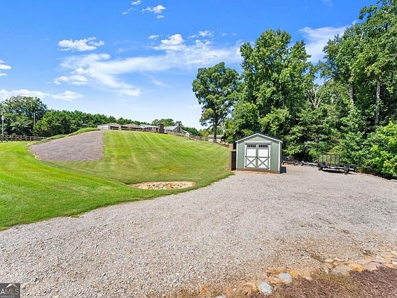 2nd image of 3173 Alenes Dr