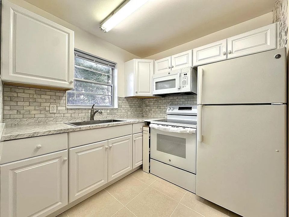 1st image of 47 Camden B