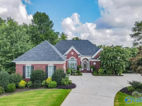1140 Foxchase Dr NW, Arab, AL 35016