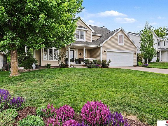 3rd image of 4738 Birch Hollow Dr