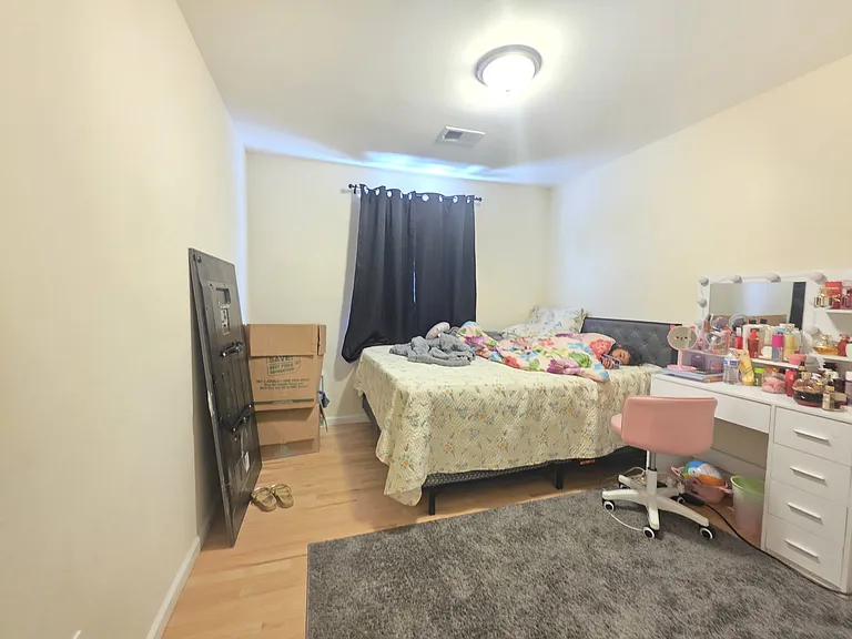 87 Garden St #2 — Photo 4