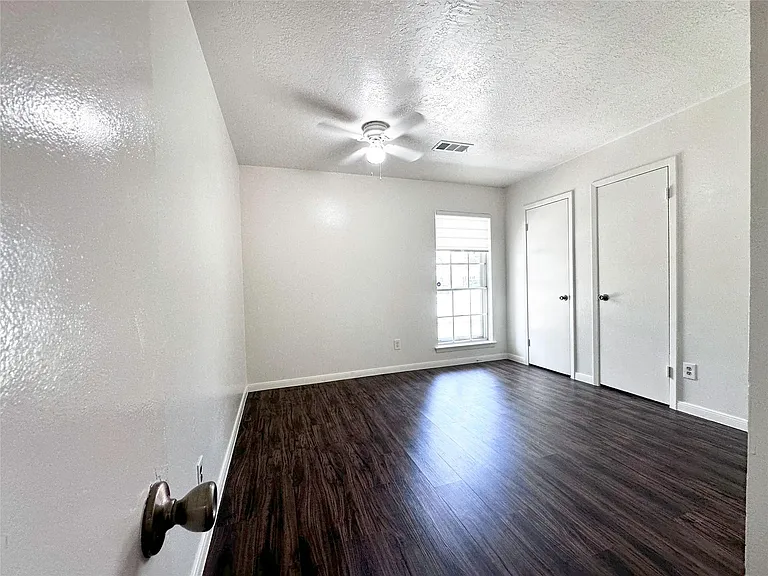 9270 Theysen Dr — Photo 14