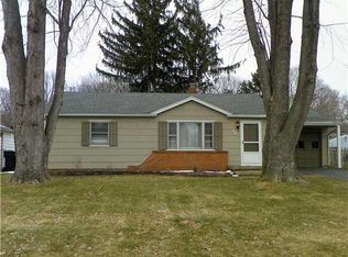 96 Cloverdale Rd, Rochester, NY 14616