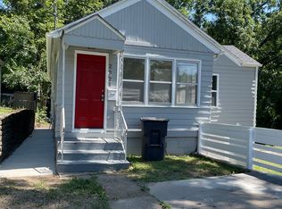 2321 30th St, Des Moines, IA 50310