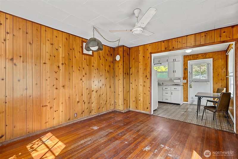 4th image of 516 S Trenton Street