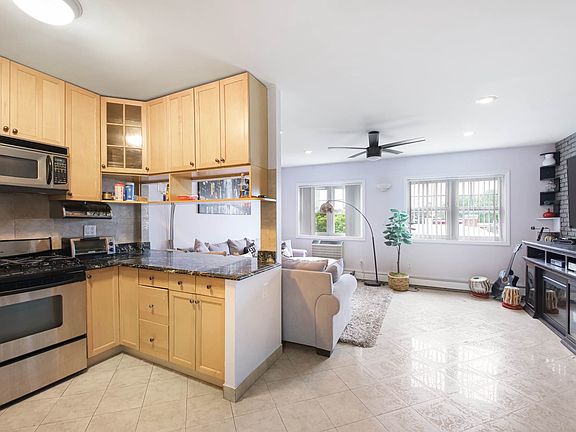 4th image of 1155 Welling Ct #3