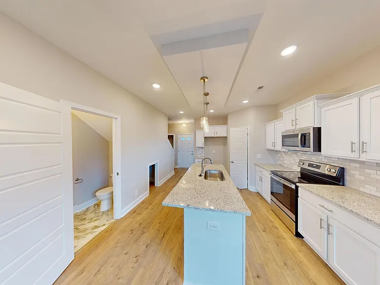 525 Herman Dr — Photo 5