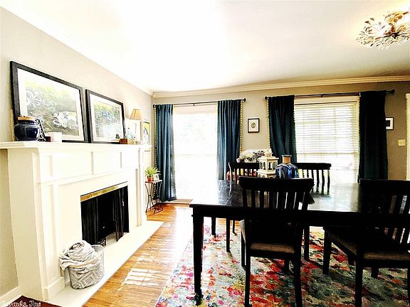 3rd image of 2904 Olive St