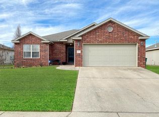 1204 N 30th St, Rogers, AR 72756