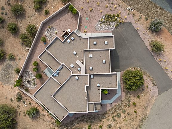 3rd image of 1 Anasazi Meadows Ct