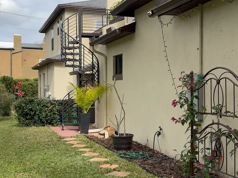 2241 Nairn Dr — Photo 19