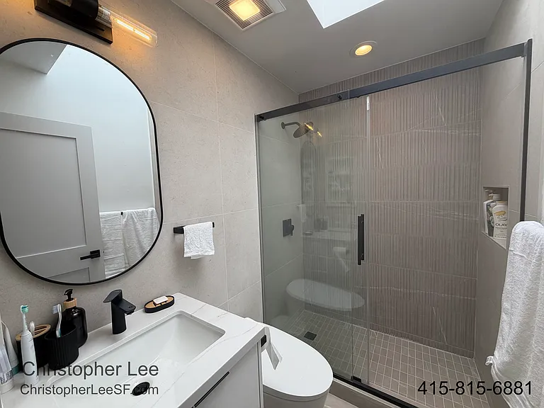 2559 47th Ave — Photo 3