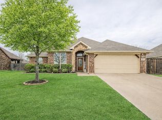 108 Fieldview Dr, Crandall, TX 75114