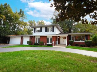 2710 1st Private Rd, Flossmoor, IL 60422