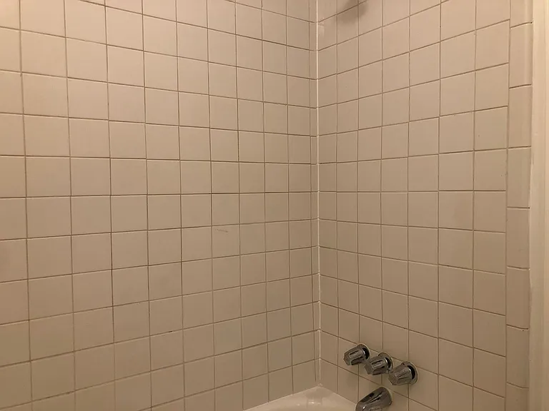 208 E Denton Dr — Photo 21