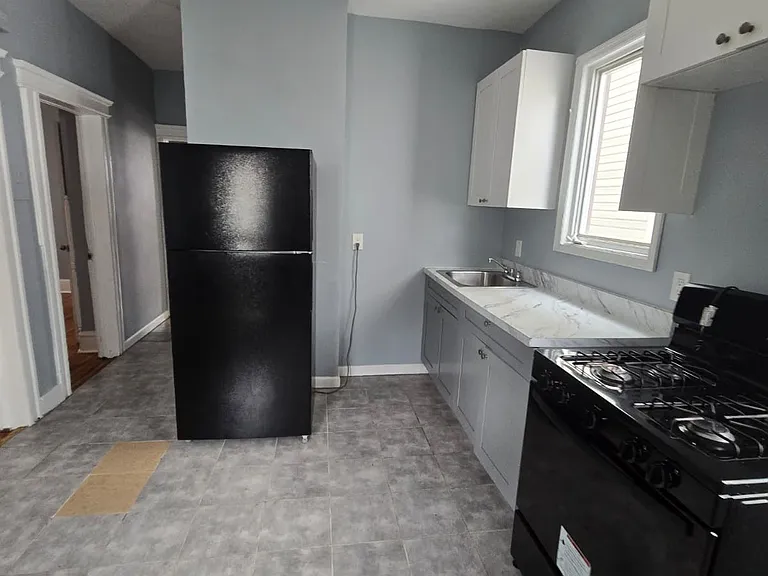 36 Dehart Pl #1 — Photo 3