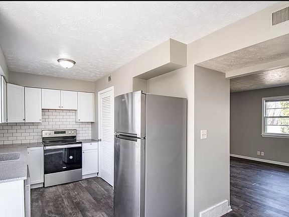 5th image of 505 Wilshire Dr APT 12