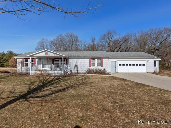 32610 Pinedale Ln, Gobles, MI 49055