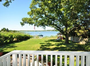 9 Crescent St, Sag Harbor, NY 11963