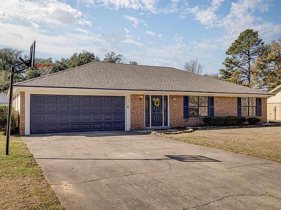 2nd image of 5708 Bay Oaks Dr