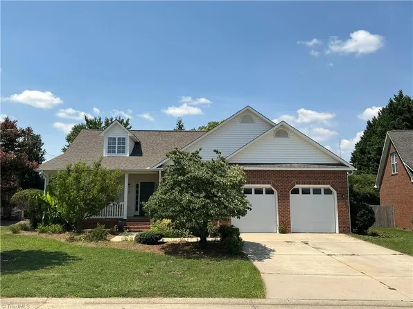 409 Charles Conner Dr, Kernersville, NC 27284