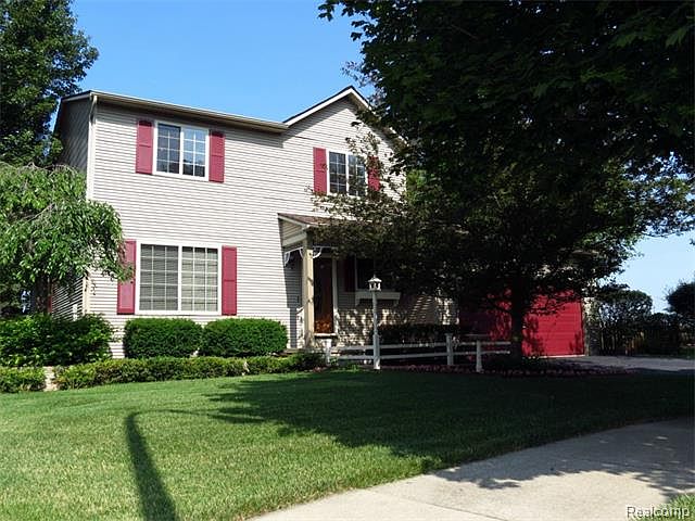 1st image of 729 Kestrel Ct