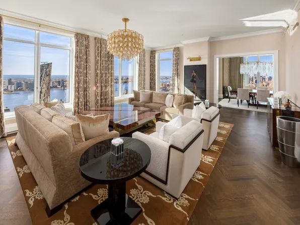 30 Park Place 68A image 1 of 18