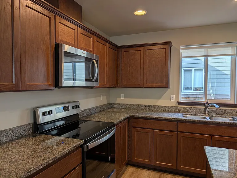 430 S Kansas Loop — Photo 7