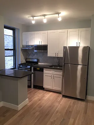 Rented by (Legacy) Tri Hill Realty Group LLC | media 4