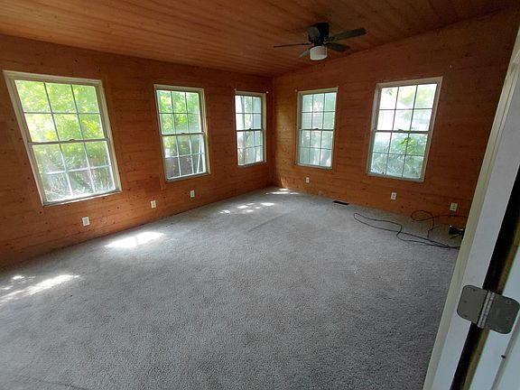 Huge 1st floor bedroom