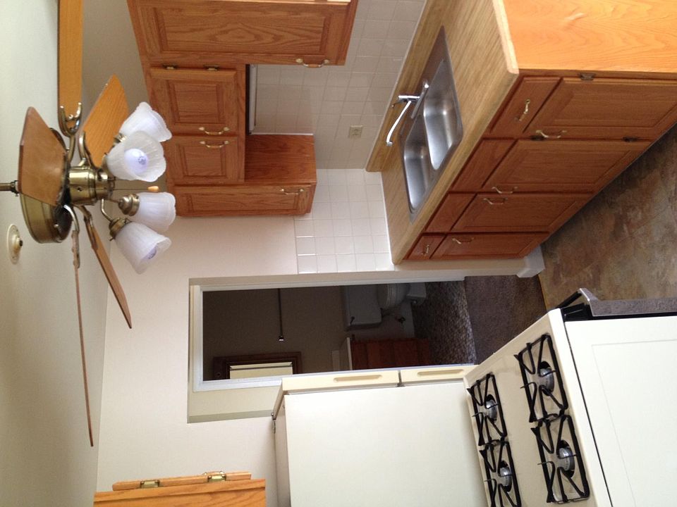 2nd image of 760 Court Of Birch APT 5