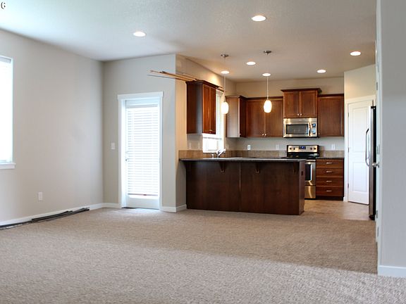 4th image of 5206 NE 56th St