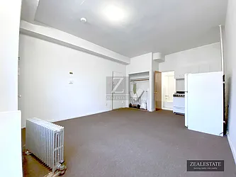 Rented by ZealEstate Group Inc