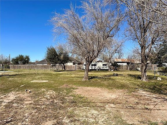 4th image of 1604 Tierra Bonnita St
