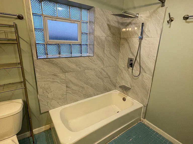 3516 W North Ave #2-R — Photo 16