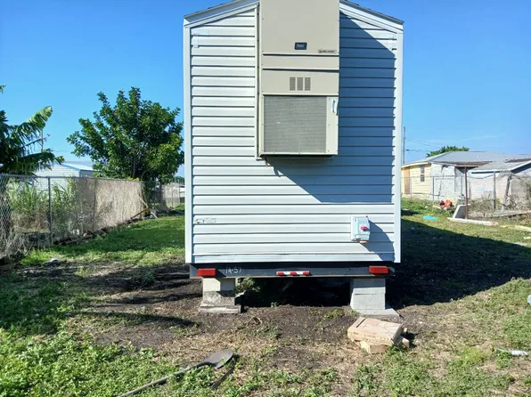 1432 NW Avenue B, Belle Glade, FL 33430