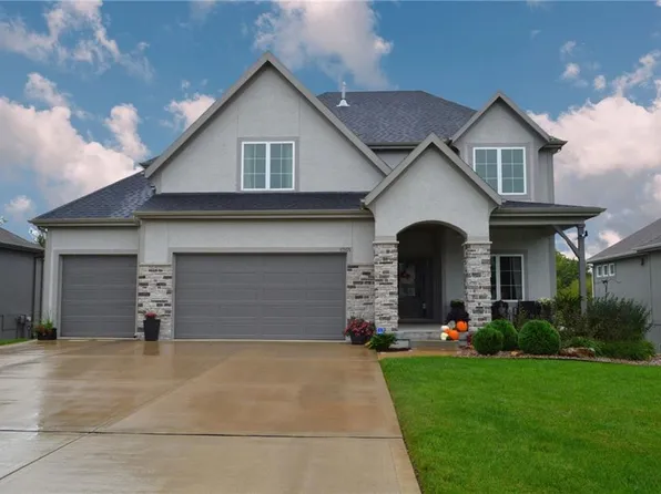 17105 W 170th St, Olathe, KS 66062