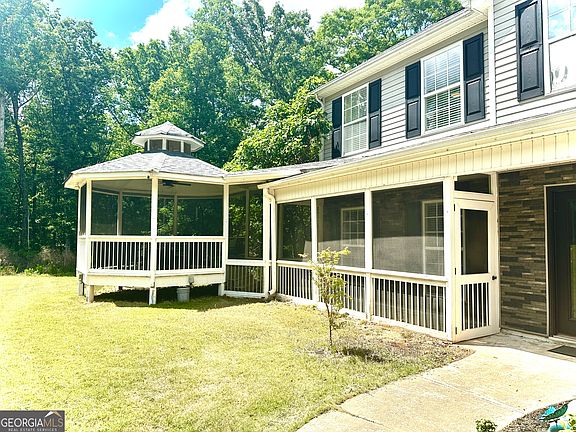 5th image of 8093 Banks Mill Rd