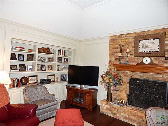 5th image of 6101 Stoneleigh Dr