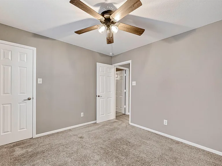 4915 Ibis Lake Ct — Photo 27