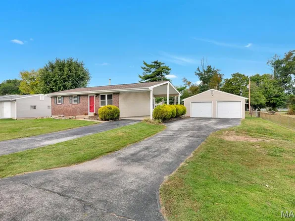 5 Oak Dr, Saint Peters, MO 63376