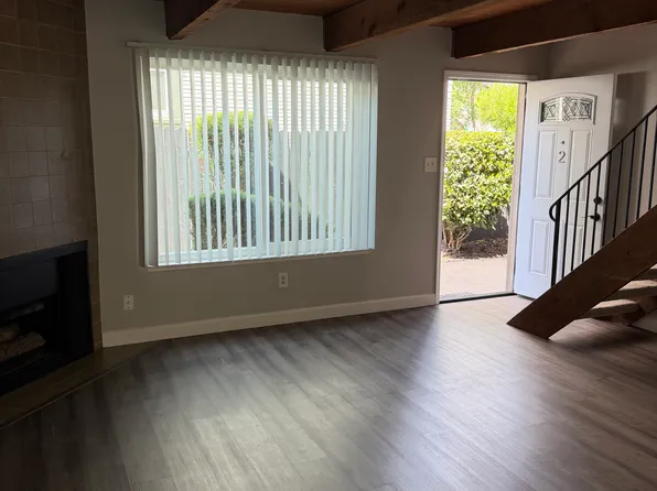 1714 T St APT 2, Sacramento, CA 95811